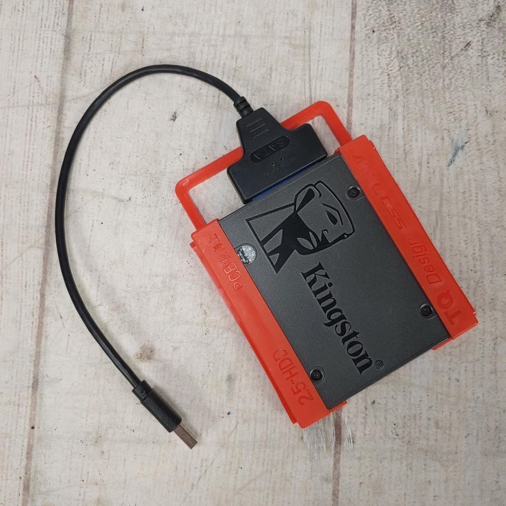 TESTED - Kingston SSDNow SQ500S37/240G 240GB SATA SSD - USB Adapter - Red Case
